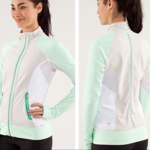 Lululemon Beach Runner Jacket - 10